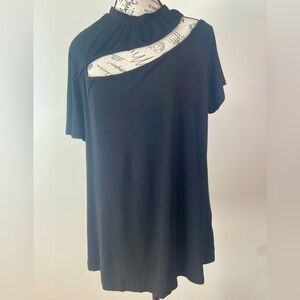 Women’s Black Cutout Short Sleeve Top